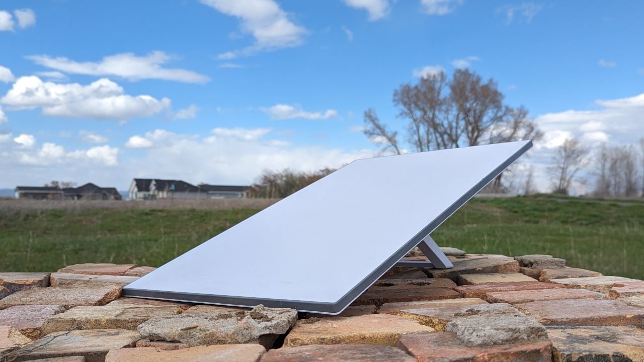 Thiết bị thu phát Internet vệ tinh Starlink